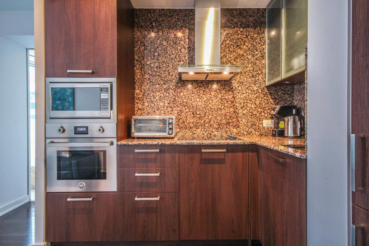 Downtown Vacation Rentals Toronto Exterior photo